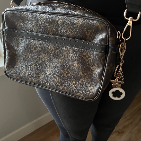 NOT FOR SALE POSHMARK HAS NOT REMOVED THIS LISTING - Picture 12 of 15